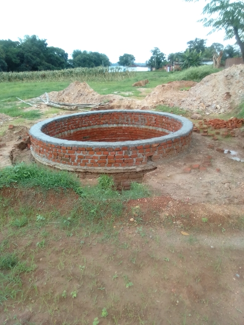 (3401002019/IF/7080901214751) (17-18)KUNDI PANCHAYAT KE BARIDIH GAON ME SATYANARAYAN SINGH KE ZAMEEN PAR KOOP NIRMAN